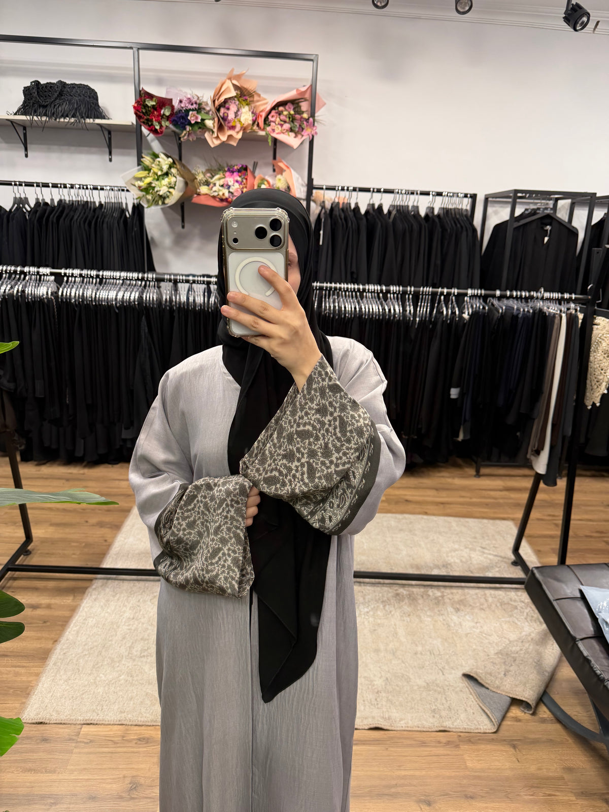 Layan Abaya